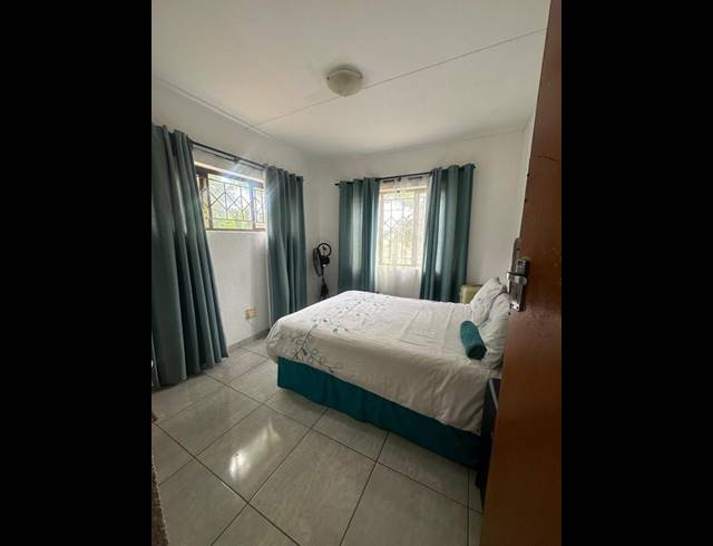 2 BEDROOM SIMPLEX FOR SALE IN MONTCLAIR